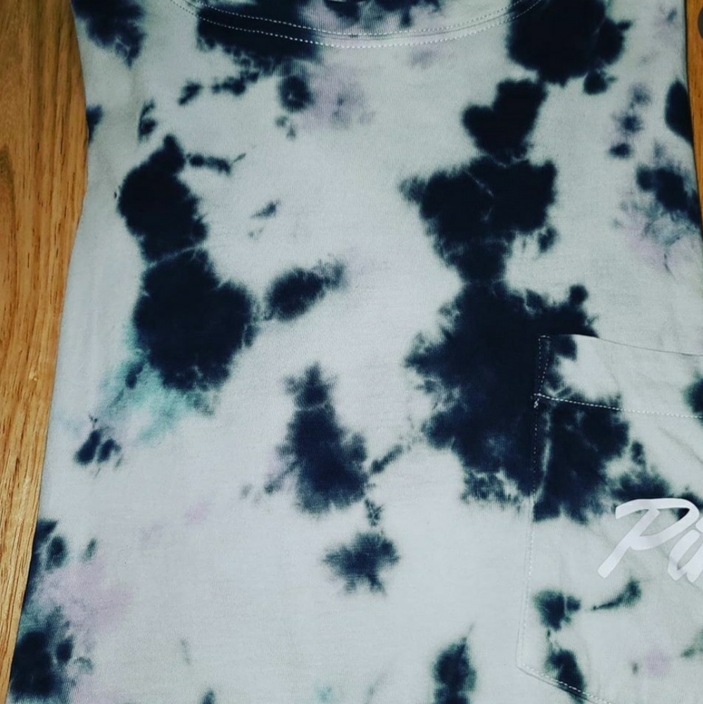 VS Tie Dye